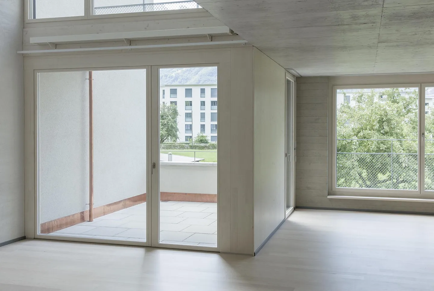 Vivere come in una casa unifamiliare con vista sul verde - Foto 5 di 7