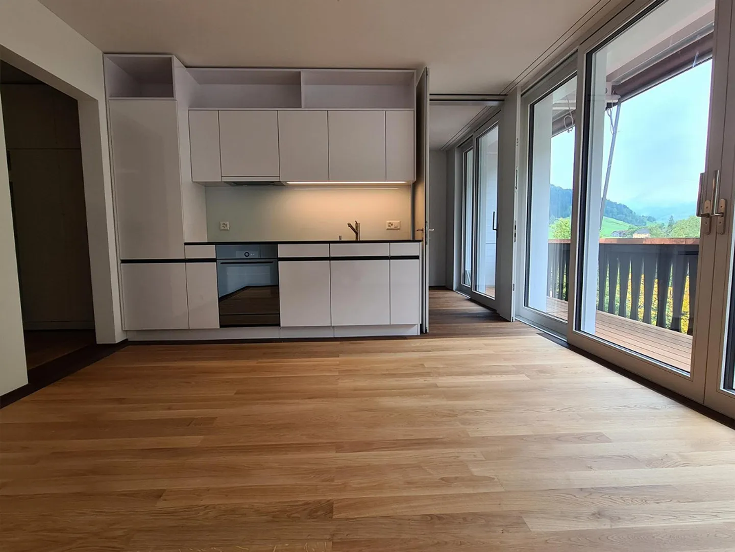 Moderne Wohnung im Eigentumsstandart - Foto 3 von 6