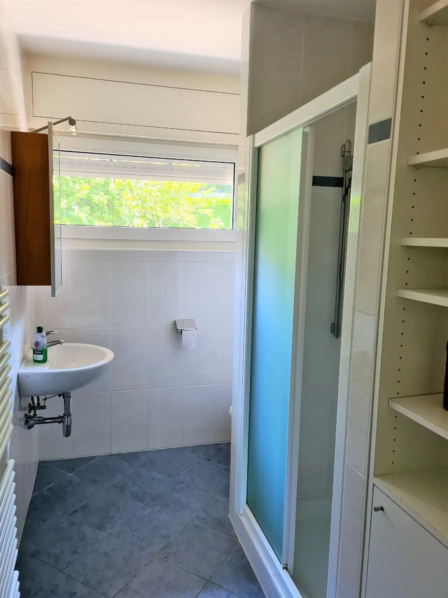 Shared Room for Students - Photo 5 of 8