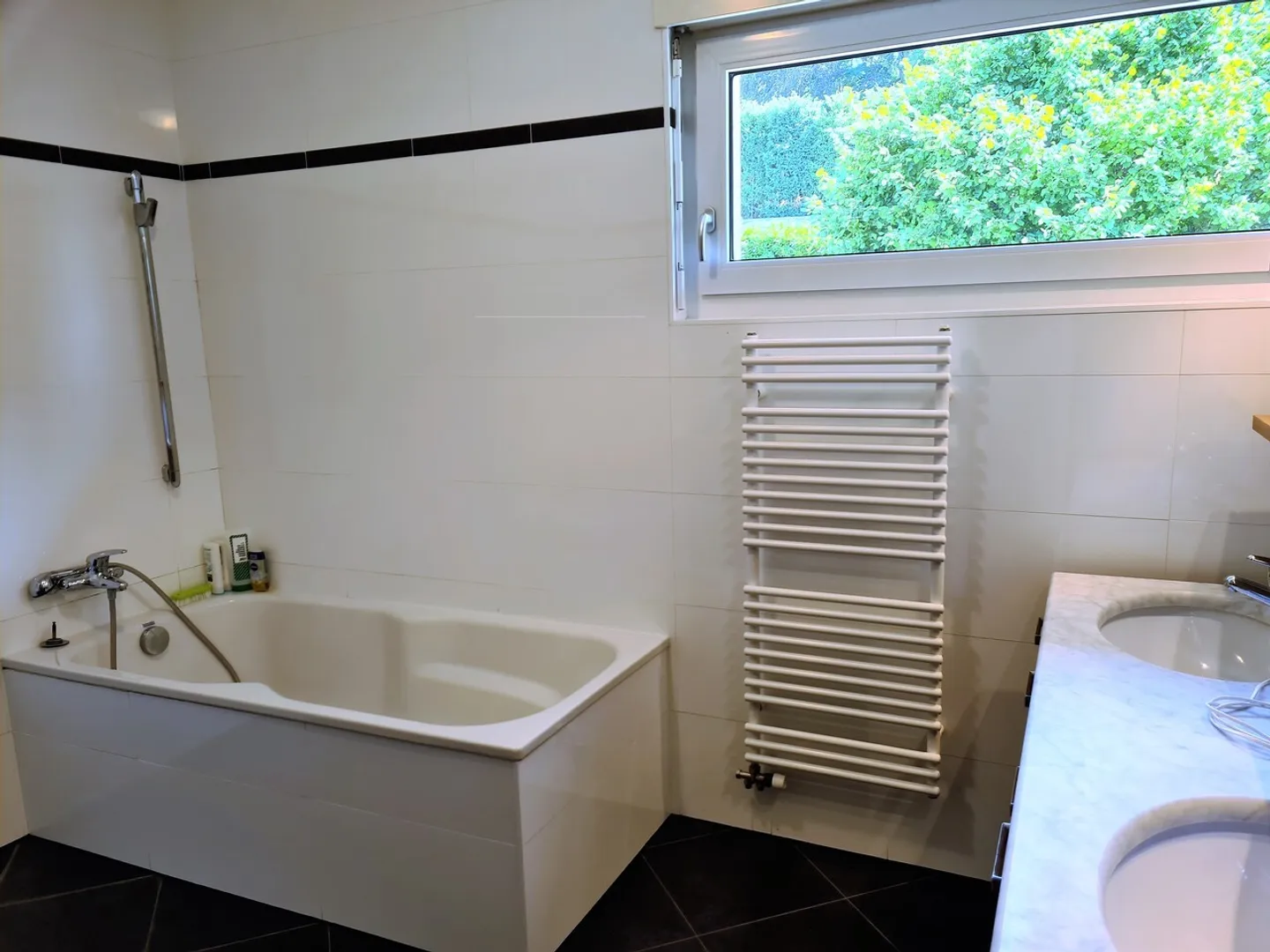 Shared Room for Students - Photo 6 of 8