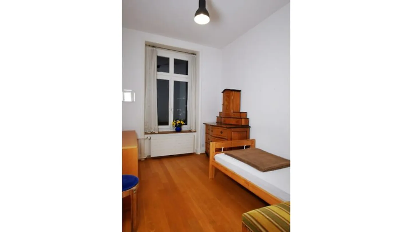 4 ROOM APARTMENT IN ZURICH - DISTRICT 7 FLUNTERN, FURNISHED, TEMPORARY - Photo 4 of 10