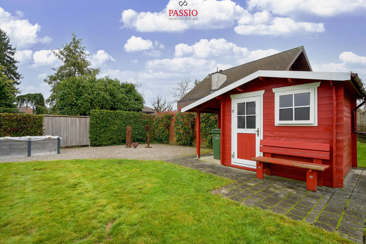 Maison individuelle de 5,5 pièces avec grand jardin au cœur d'Aefligen - Photo 3 sur 26