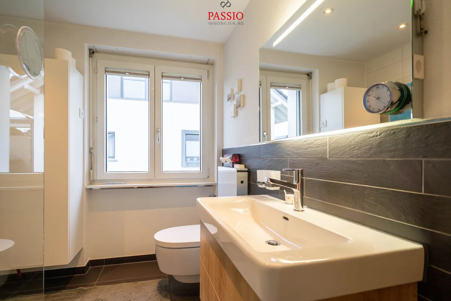 Maison individuelle de 5,5 pièces avec grand jardin au cœur d'Aefligen - Photo 10 sur 26