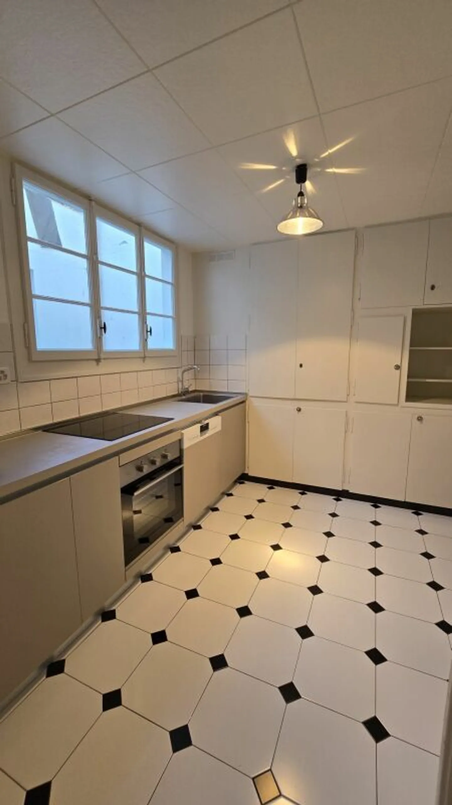 4 Room Apartment - Yverdon-les-Bains - Photo 4 of 9