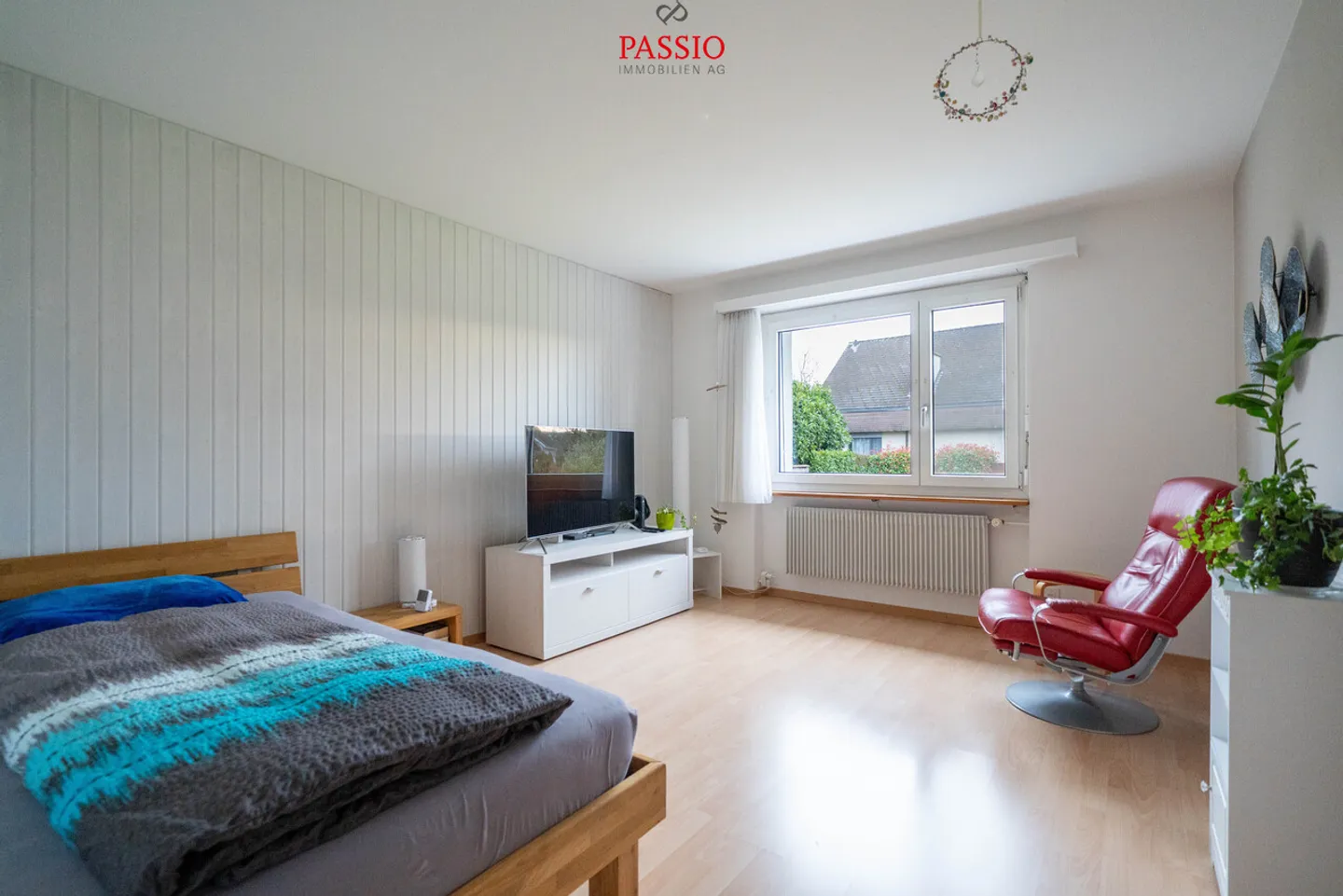 Maison individuelle de 5,5 pièces avec grand jardin au cœur d'Aefligen - Photo 12 sur 26