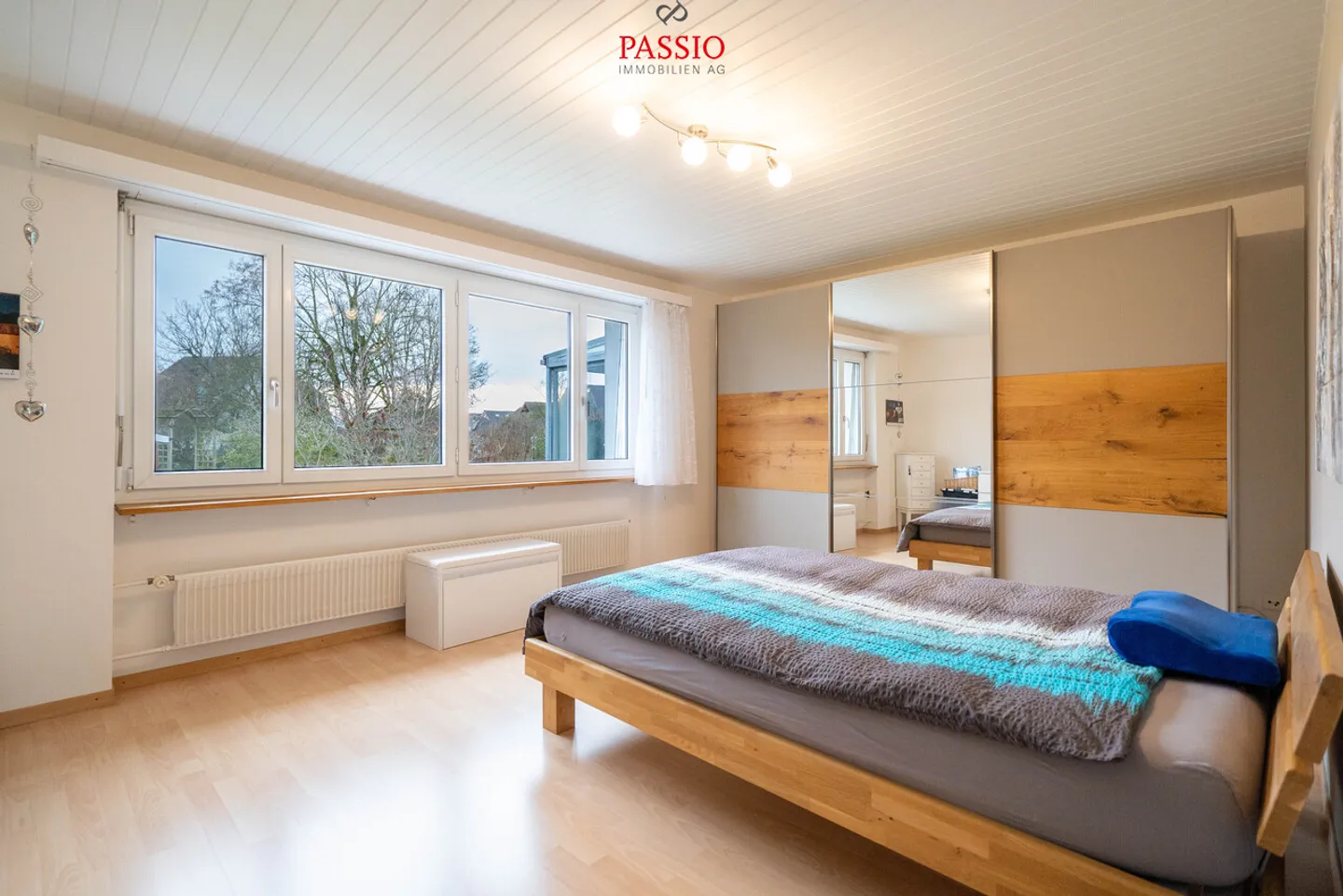 Maison individuelle de 5,5 pièces avec grand jardin au cœur d'Aefligen - Photo 13 sur 26