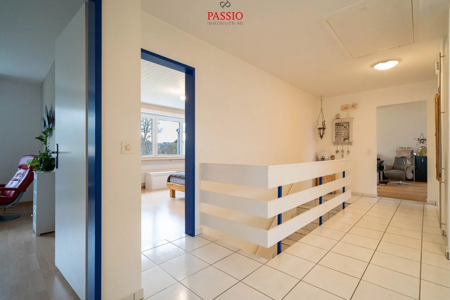 Maison individuelle de 5,5 pièces avec grand jardin au cœur d'Aefligen - Photo 6 sur 26