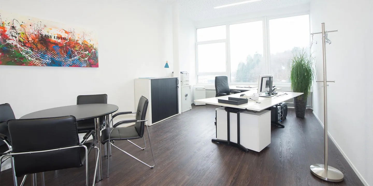 Espace locatif spacieux et lumineux dans le bâtiment commercial et de bureaux Omega - Photo 8 sur 9