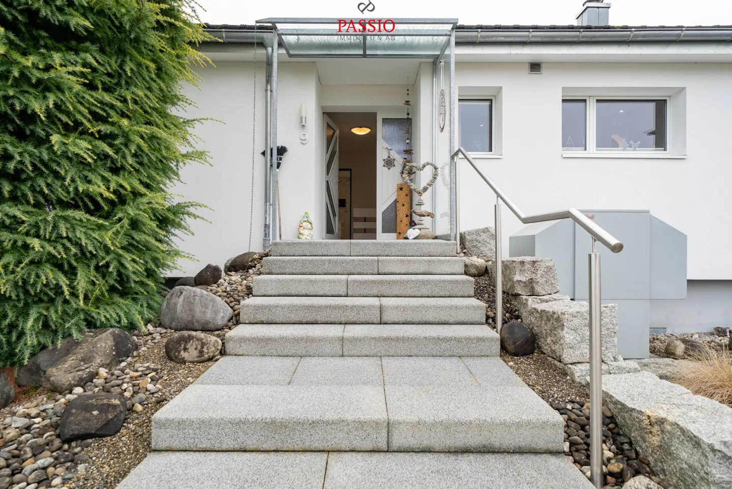 Maison individuelle de 5,5 pièces avec grand jardin au cœur d'Aefligen - Photo 19 sur 26