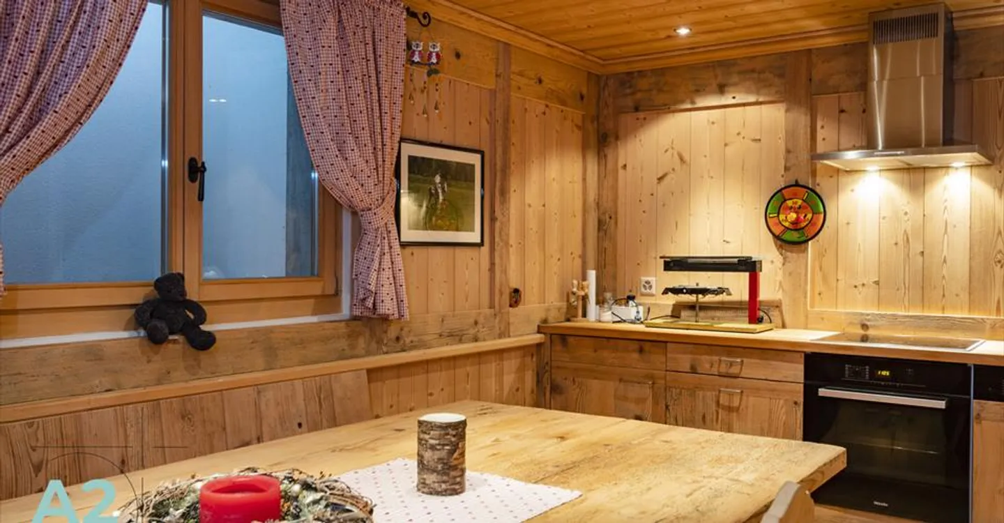 Chalet with Stunning View of the Valley and the Alps - Photo 6 of 11