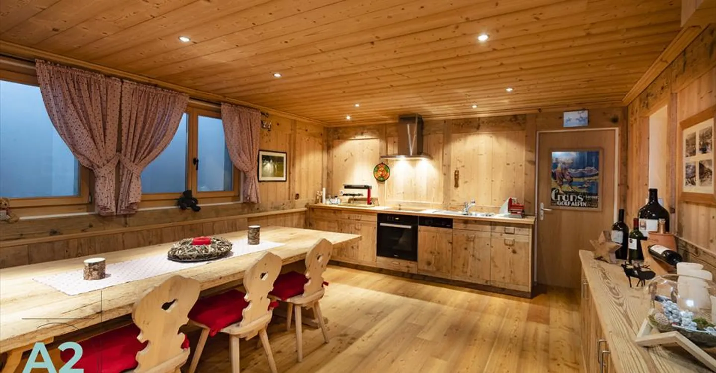 Chalet with Stunning View of the Valley and the Alps - Photo 7 of 11