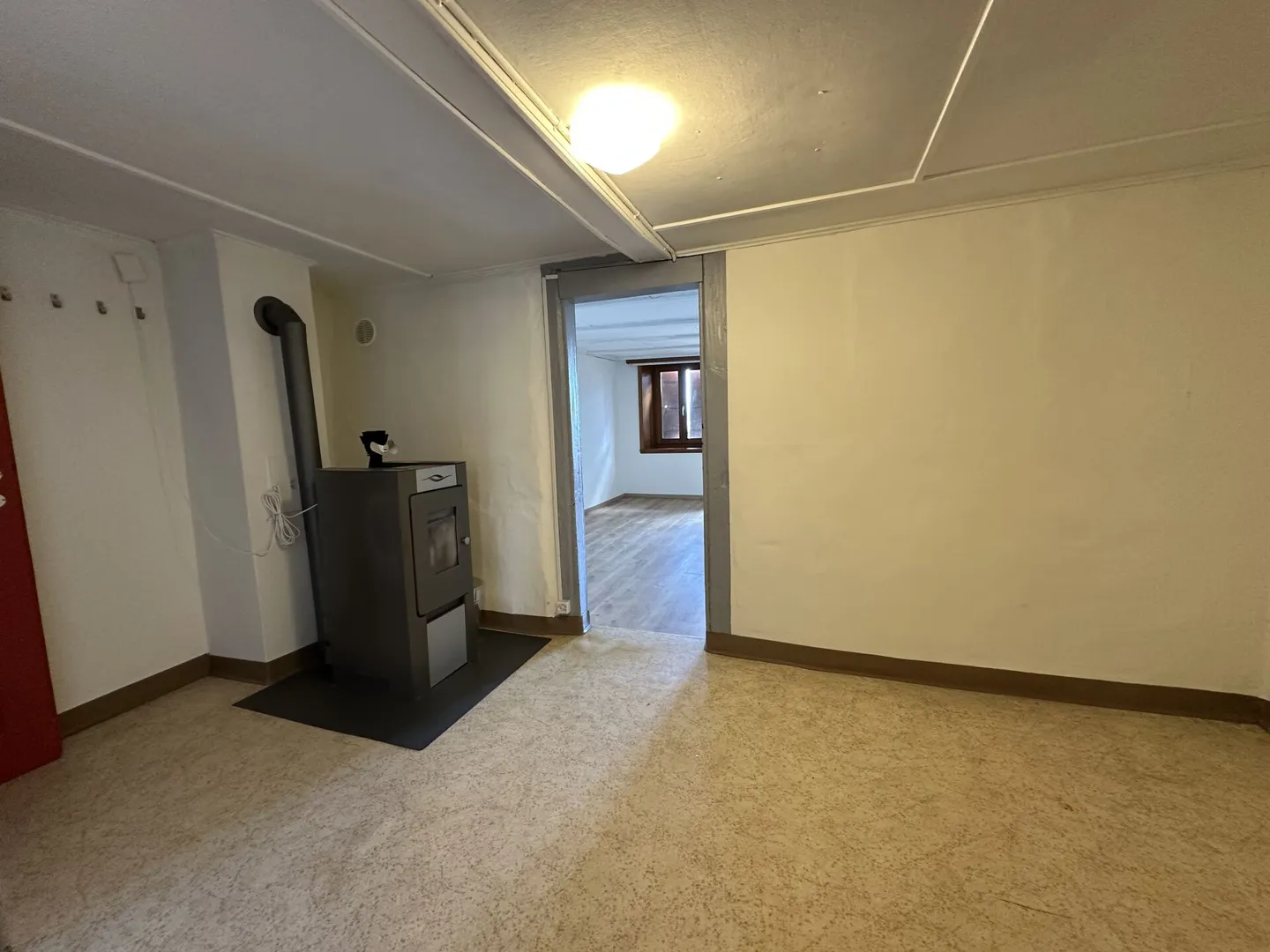 Village house with project for 3 units - Photo 6 of 16