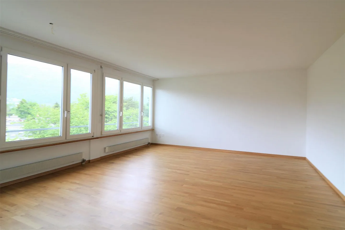 appartamento di 4.5 stanze vicino al lago - Foto 4 di 9