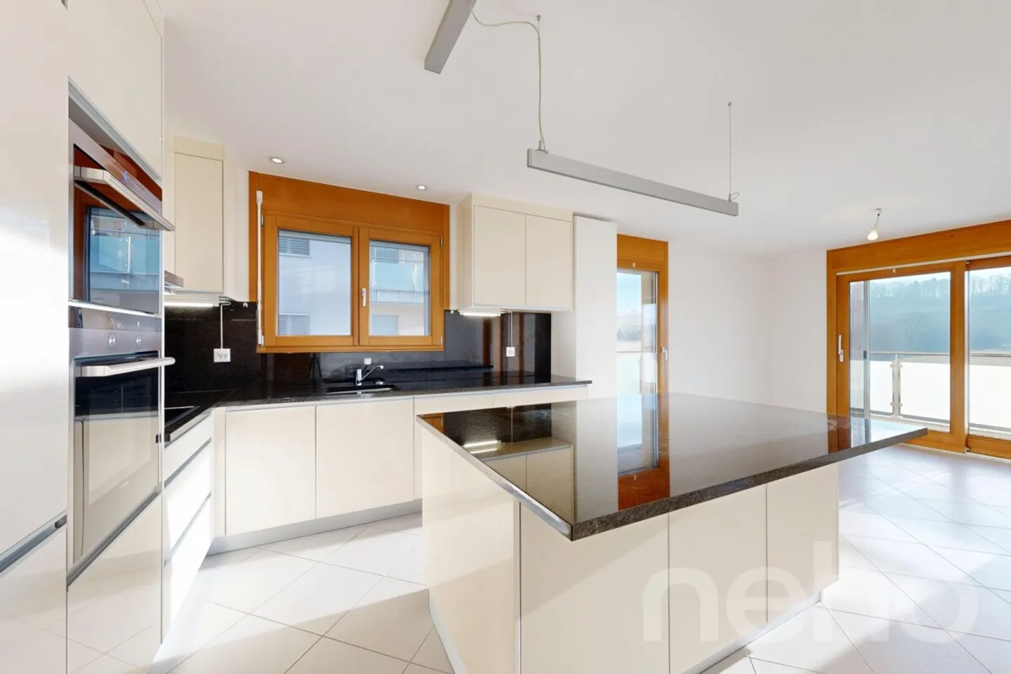 Bright 3.5 Room Apartment - Photo 5 of 12