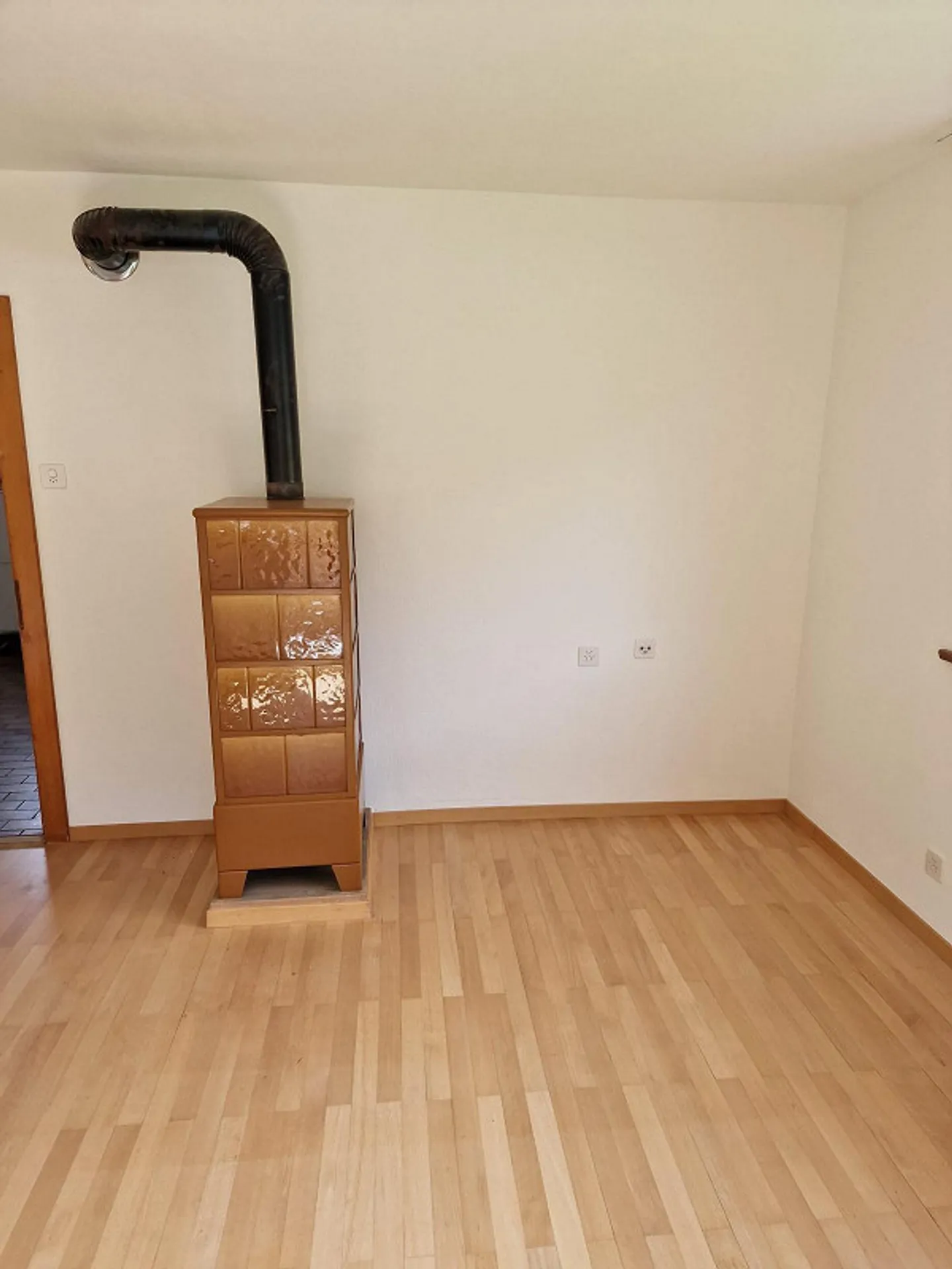 5.5 Room Single Family House - Photo 10 of 11