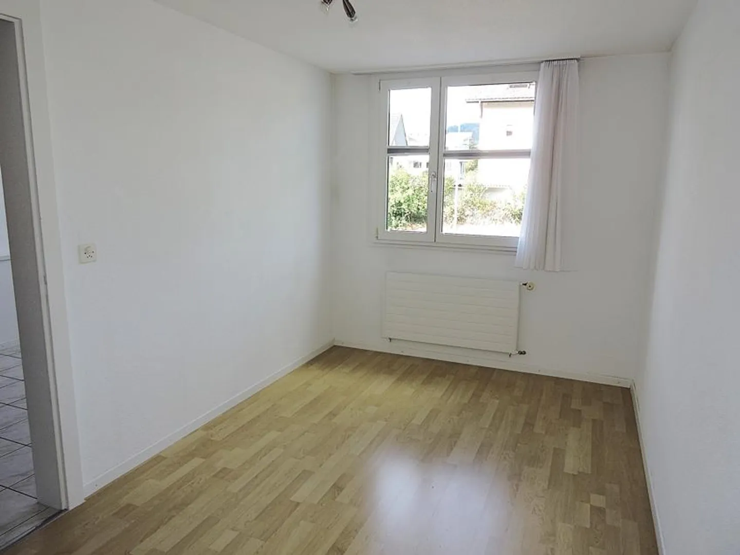 Cozy 3.5 Room Apartment - Photo 6 of 11