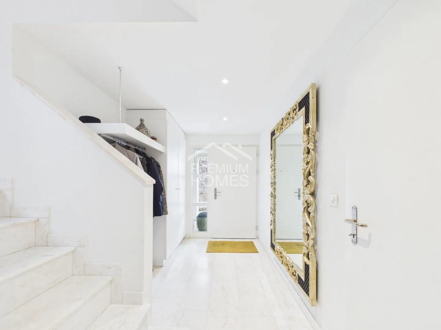Elegant Single-Family Home in a Quiet Prime Location - Photo 6 of 13