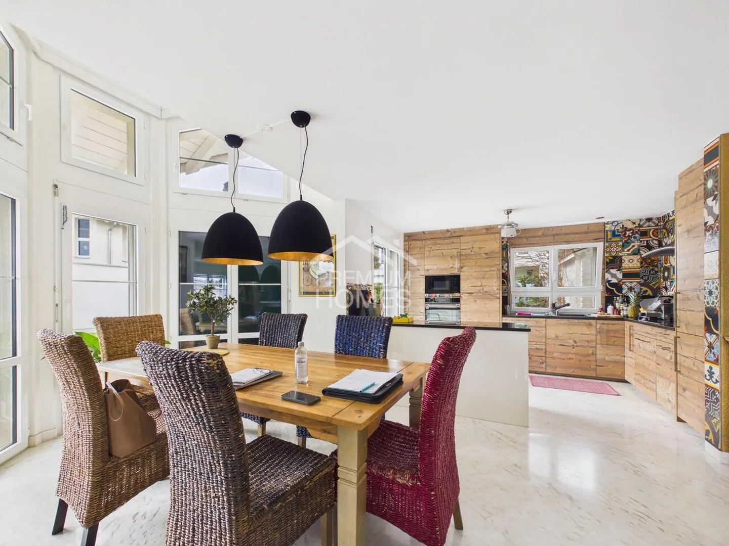 Elegant Single-Family Home in a Quiet Prime Location - Photo 3 of 13
