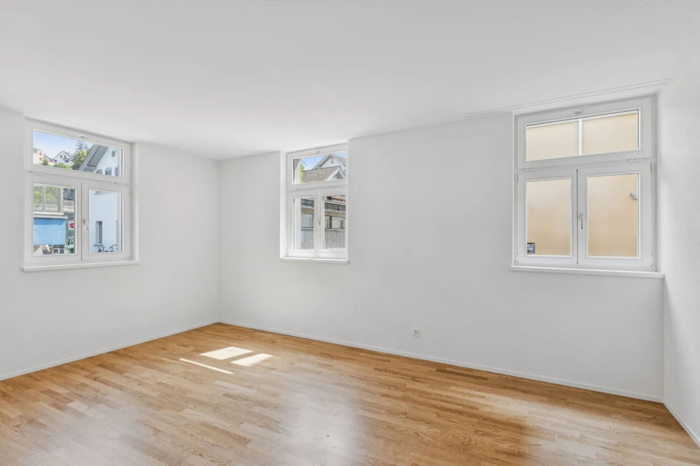 Prima occupazione! Appartamento 3.5 locali in una sezione di casa separata con terrazza e ingresso privato - Foto 7 di 18