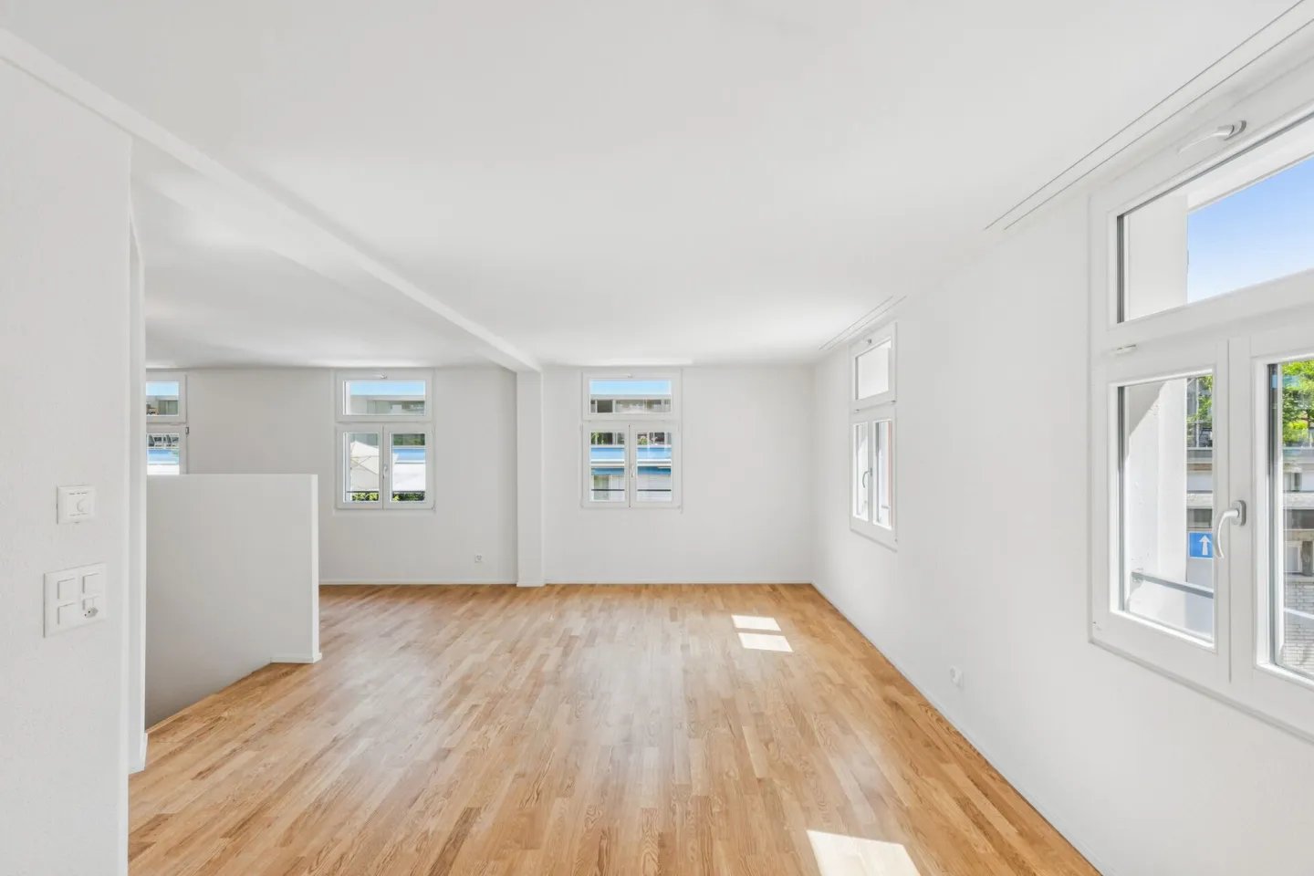 Prima occupazione! Appartamento 3.5 locali in una sezione di casa separata con terrazza e ingresso privato - Foto 15 di 18