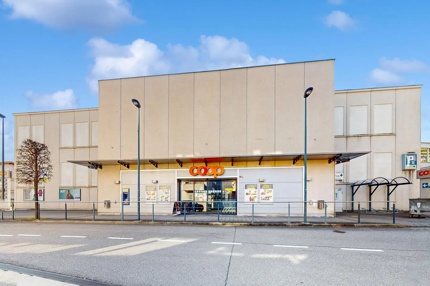 Pop-up: Spazio commerciale disponibile a breve termine - Foto 1 di 4