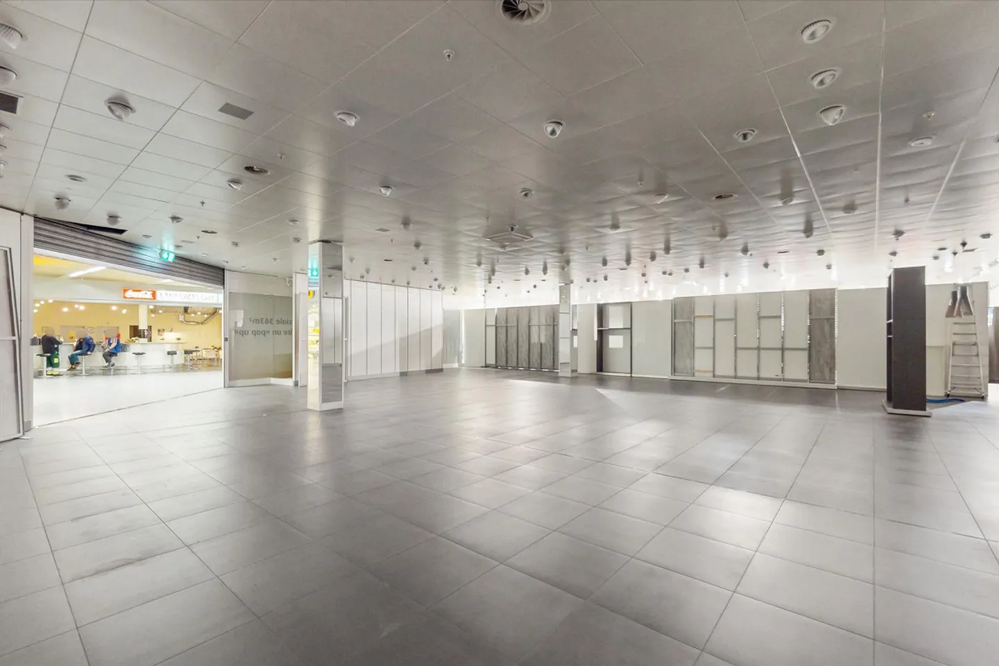 Pop-up: Spazio commerciale disponibile a breve termine - Foto 4 di 4