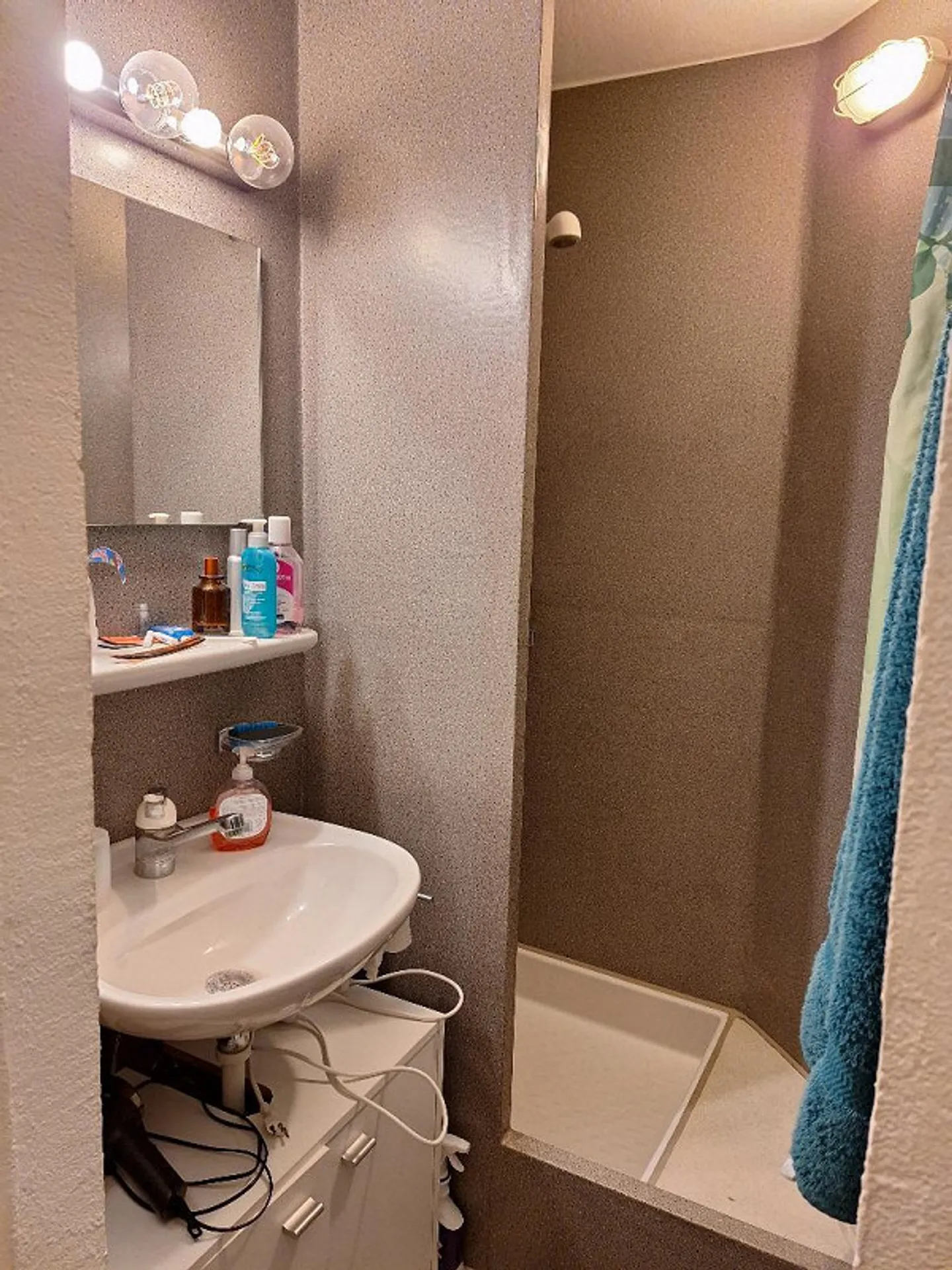 Studio luminoso e arredato a Winterthur - Foto 4 di 4