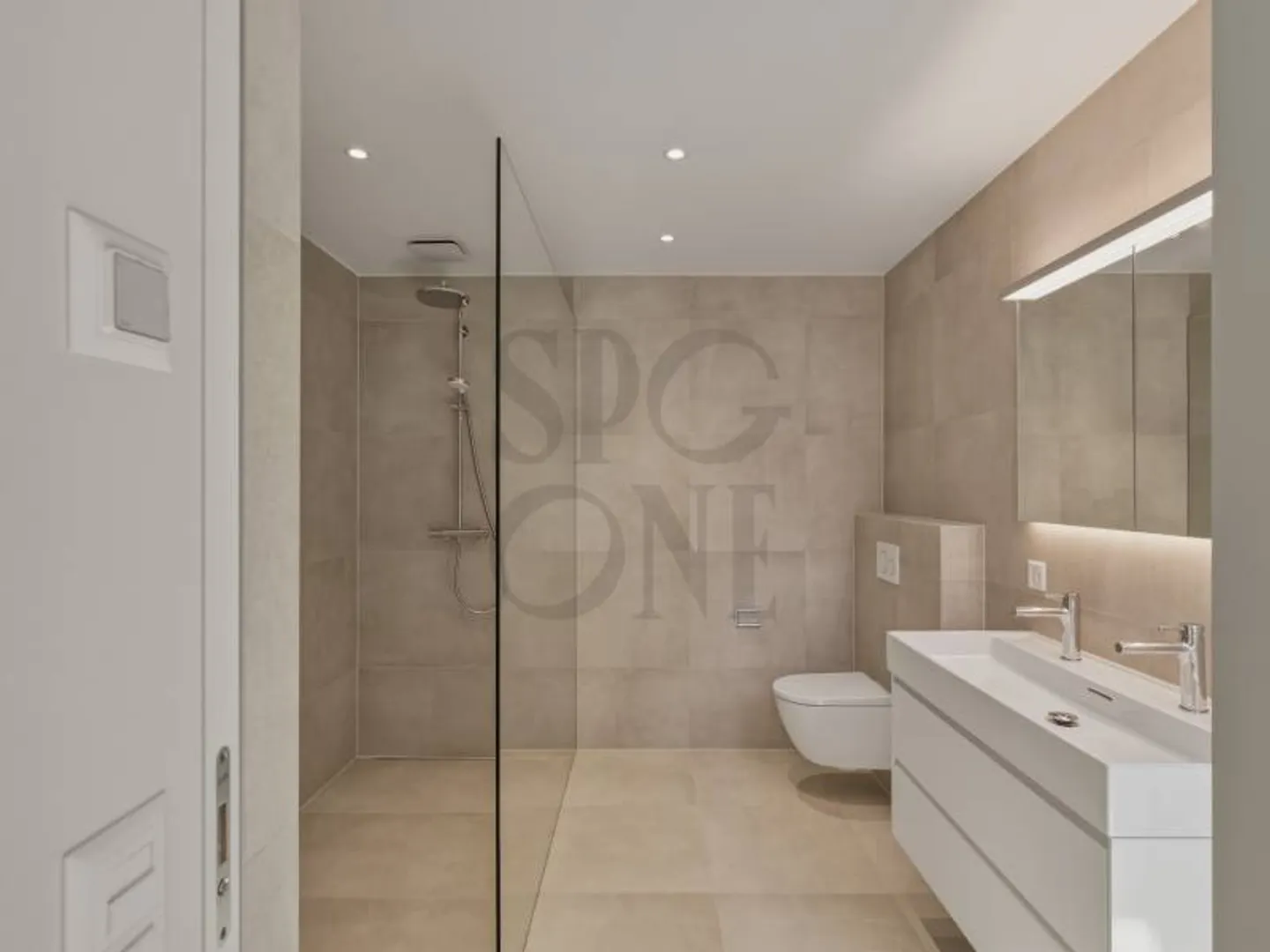 Contemporary Villa with Lake View - Photo 10 of 11
