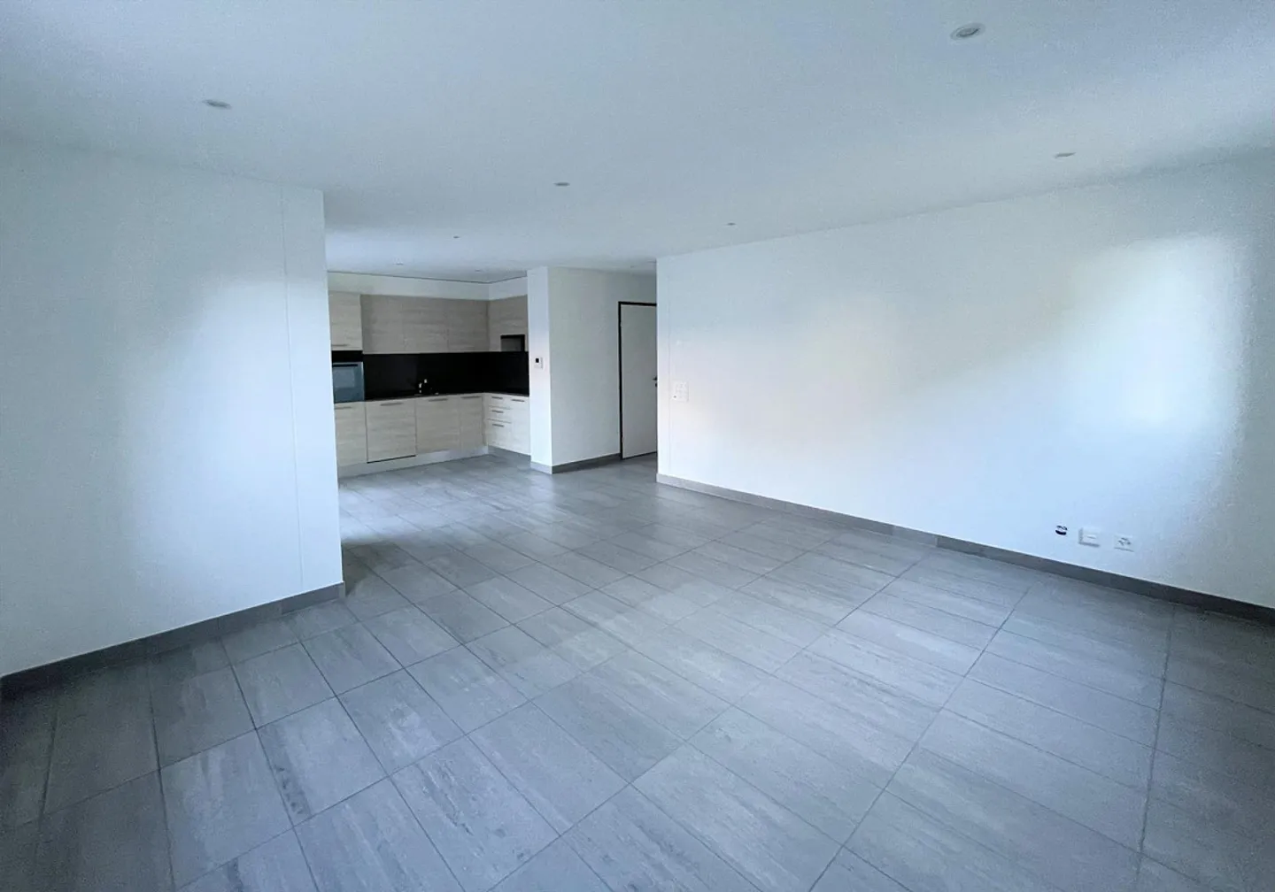 Spazioso appartamento in zona molto tranquilla - Foto 7 di 17