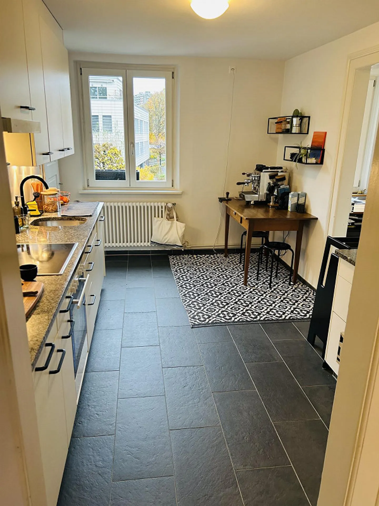 Charming 4-Room Penthouse - Photo 4 of 12