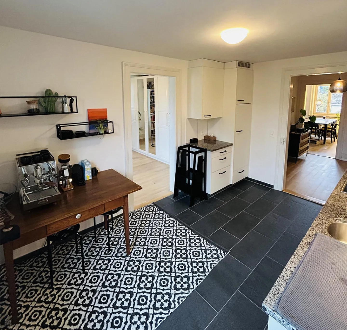 Charming 4-Room Penthouse - Photo 3 of 12