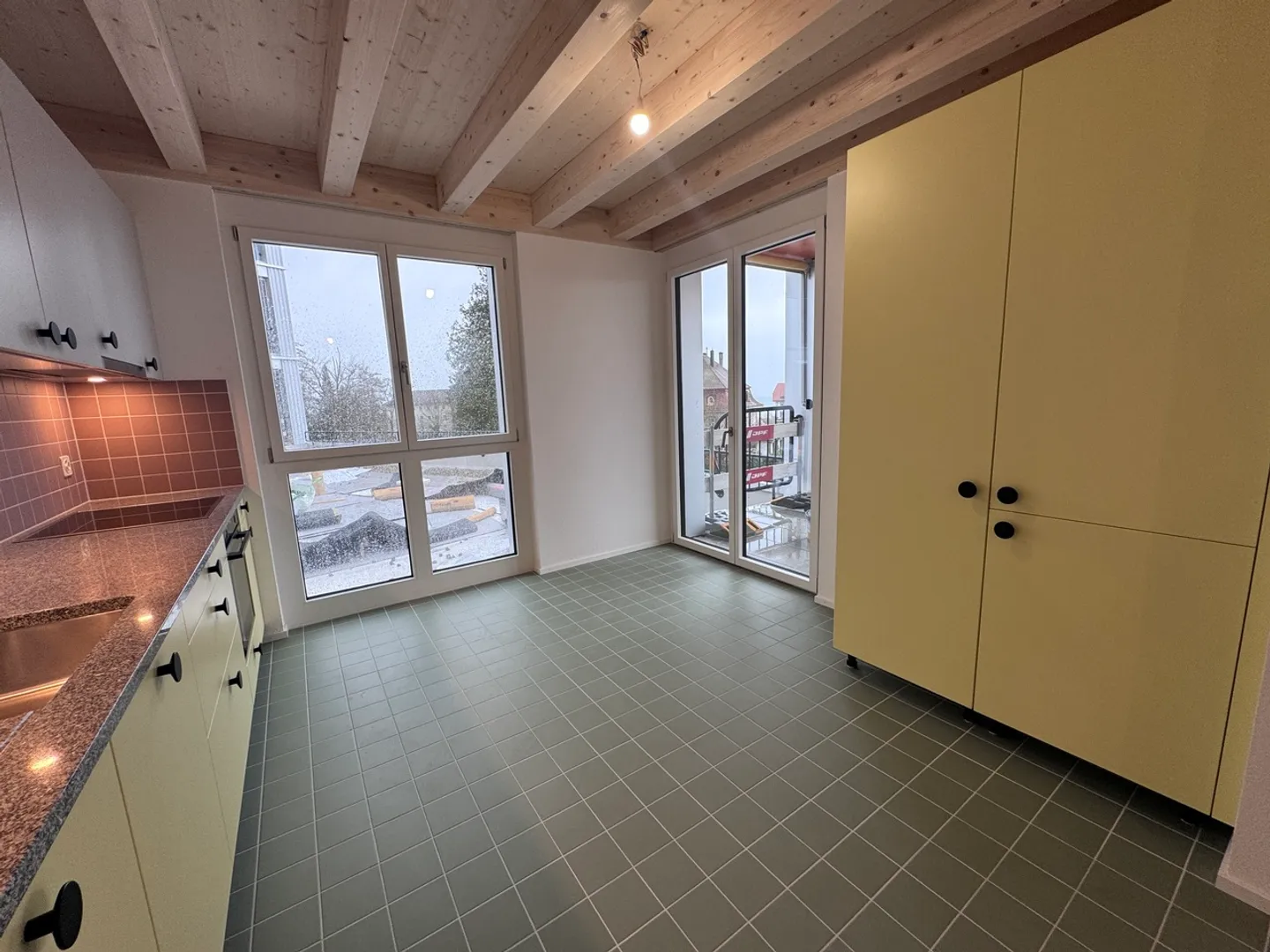 Estavayer-le-Lac, for rent, 3.5 room apartment, 84 m2 + garden - Photo 3 of 9