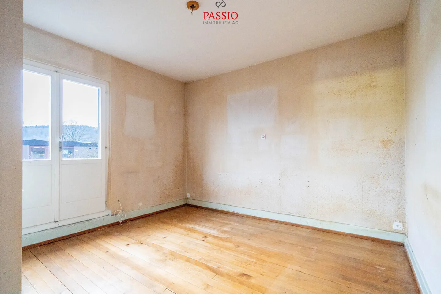 Living & Working Combined – 5.5-Room House with Commercial Part - Photo 13 of 25