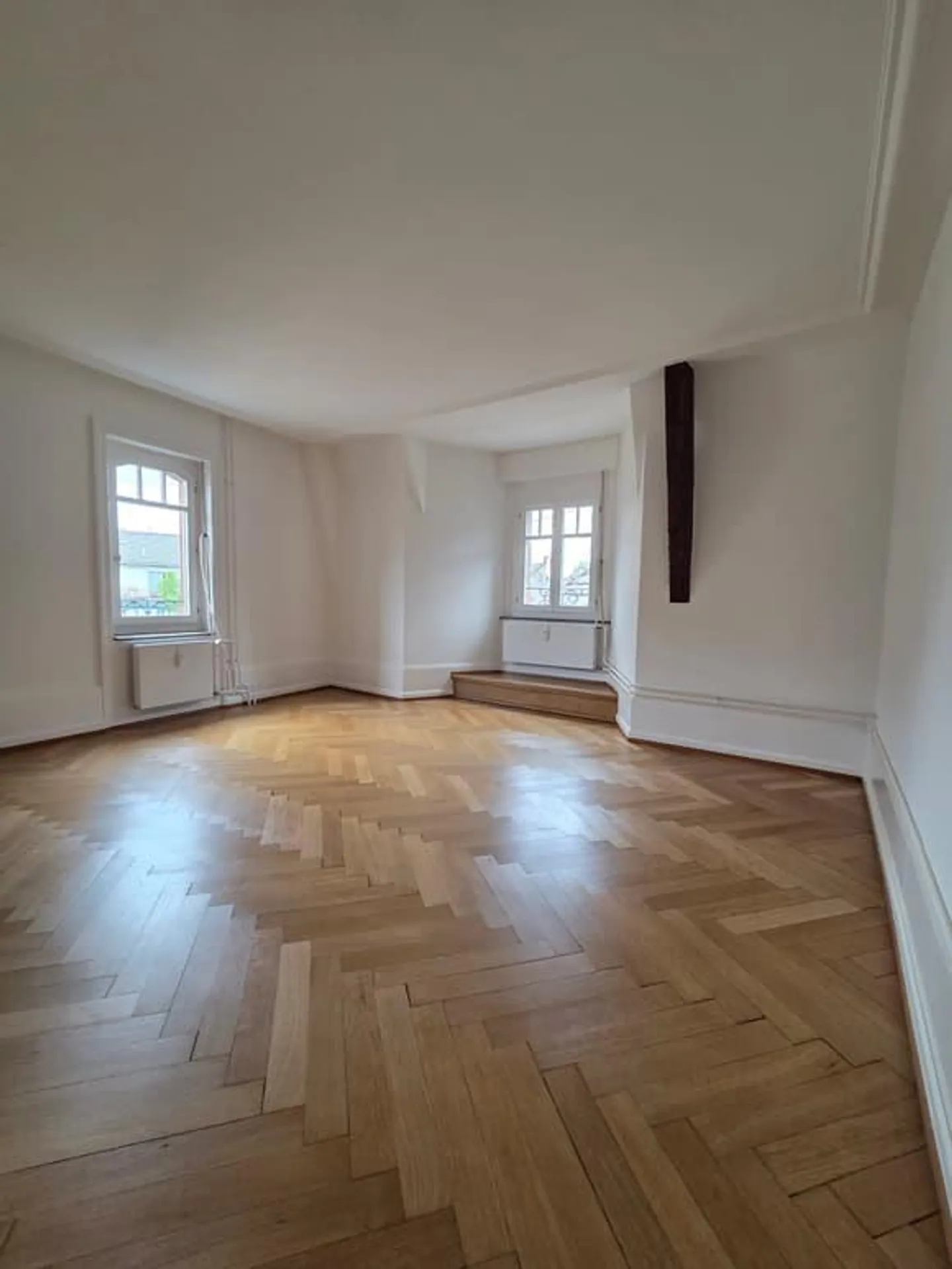 First occupancy after renovation: Charming 3.5-room old building apartment in Basel - Photo 2 of 8