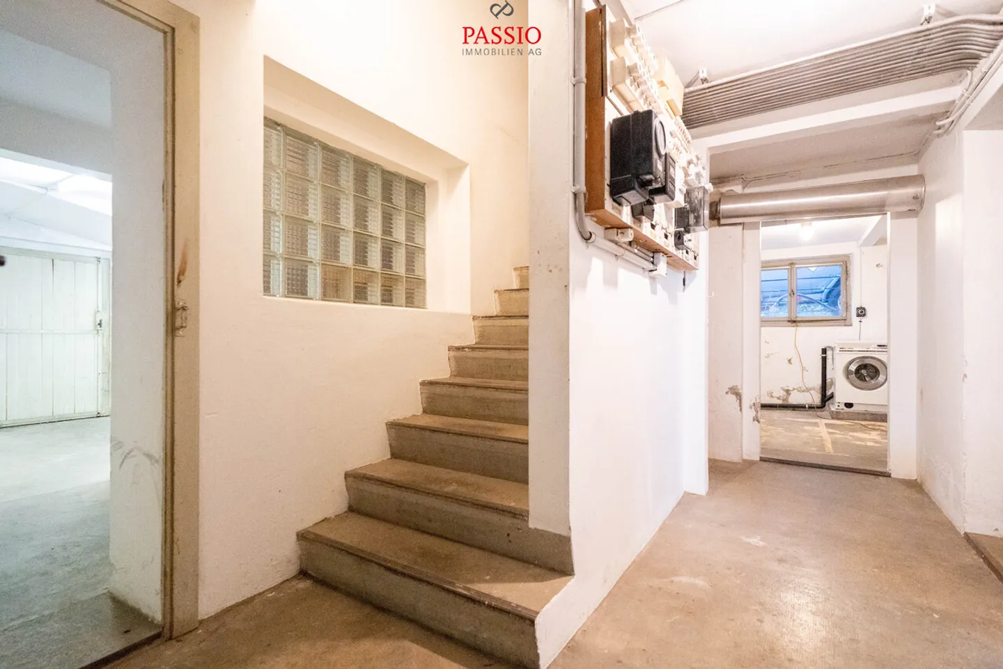 Living & Working Combined – 5.5-Room House with Commercial Part - Photo 17 of 25