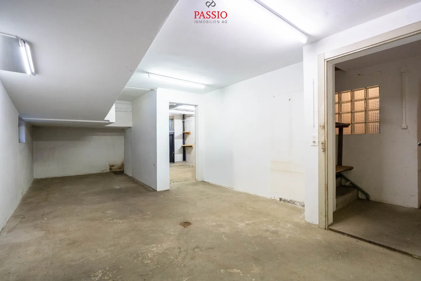 Living & Working Combined – 5.5-Room House with Commercial Part - Photo 19 of 25