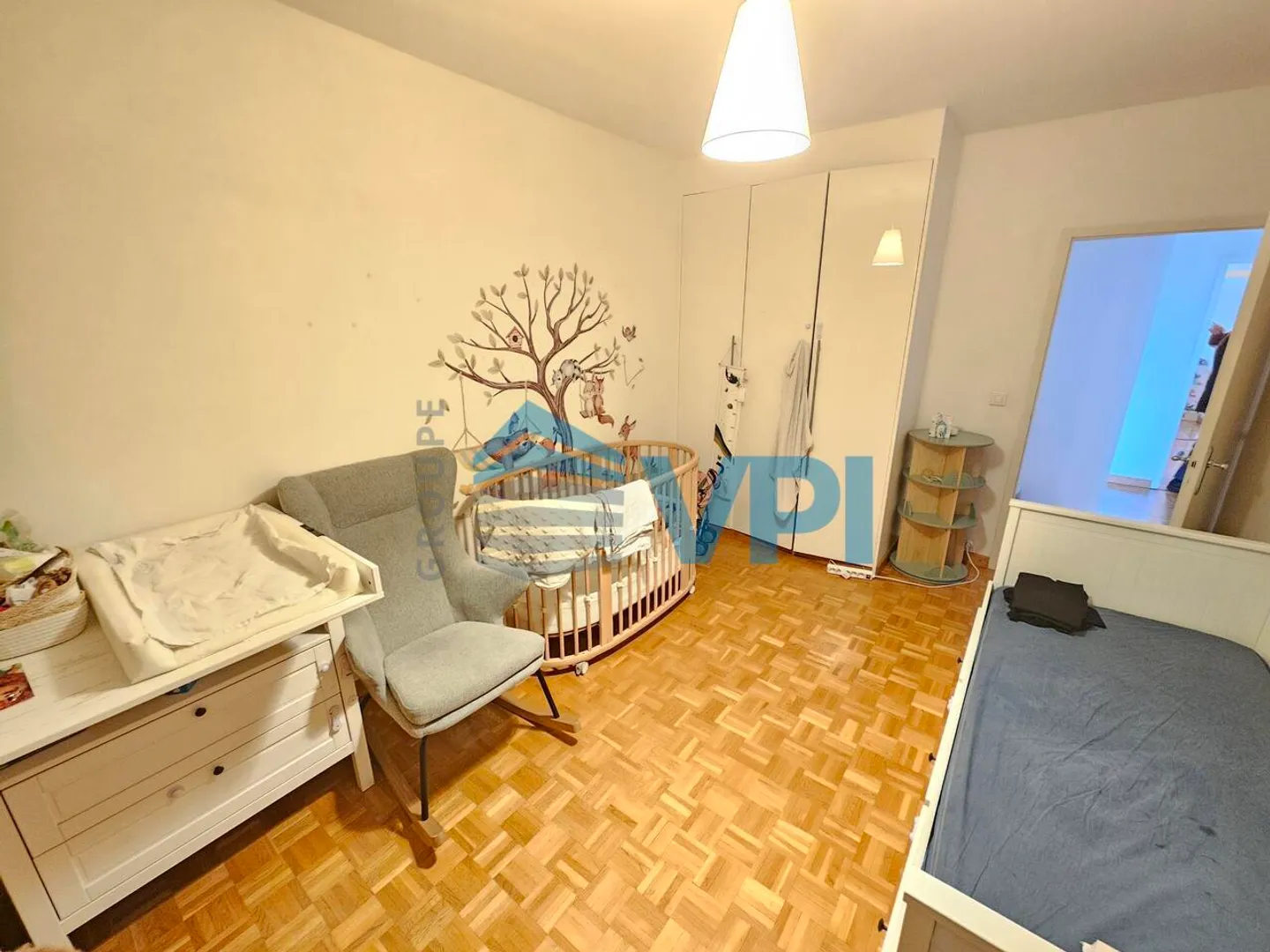 Appartamento spazioso con balcone - Foto 4 di 10