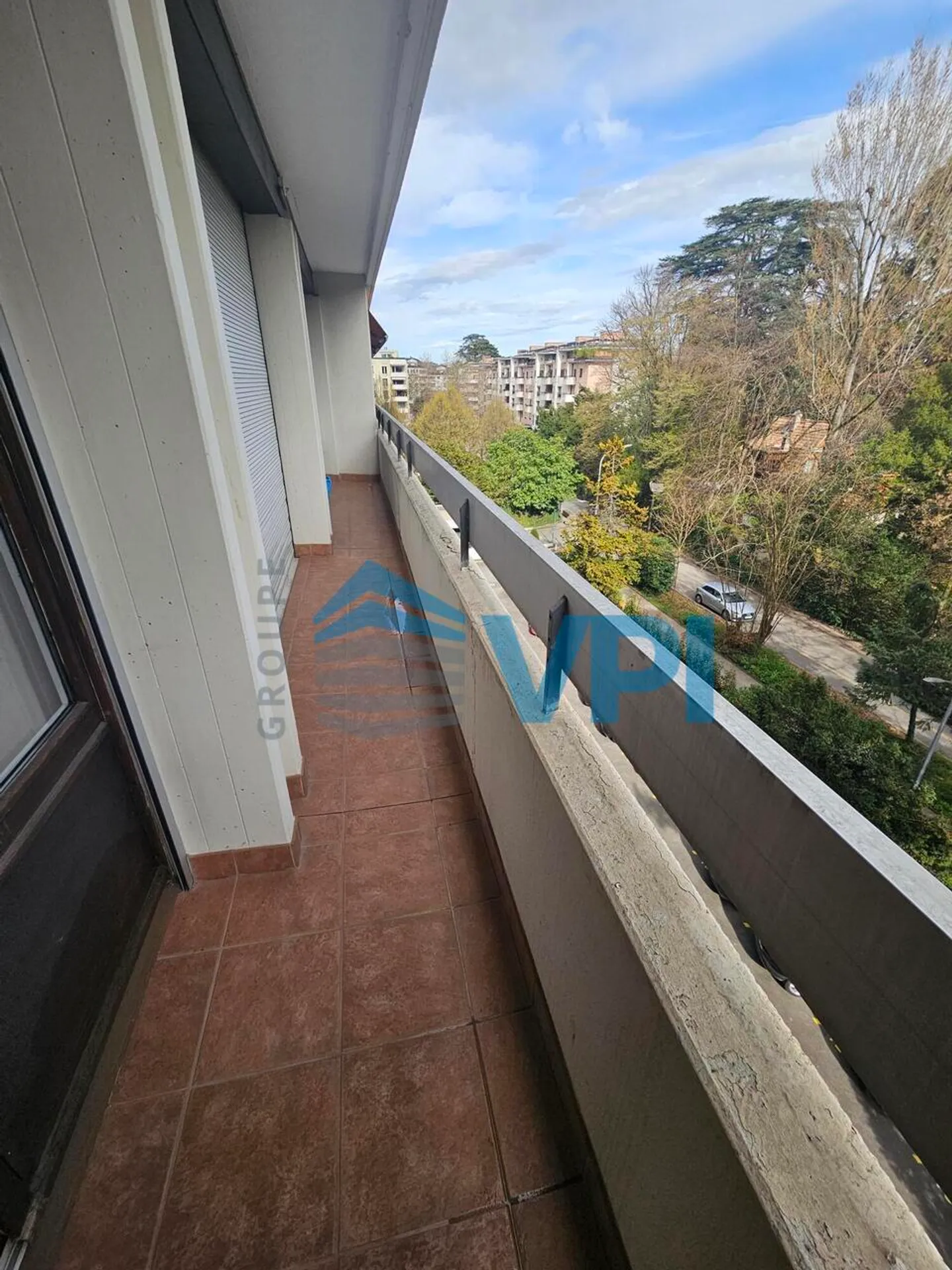 Appartamento spazioso con balcone - Foto 6 di 10