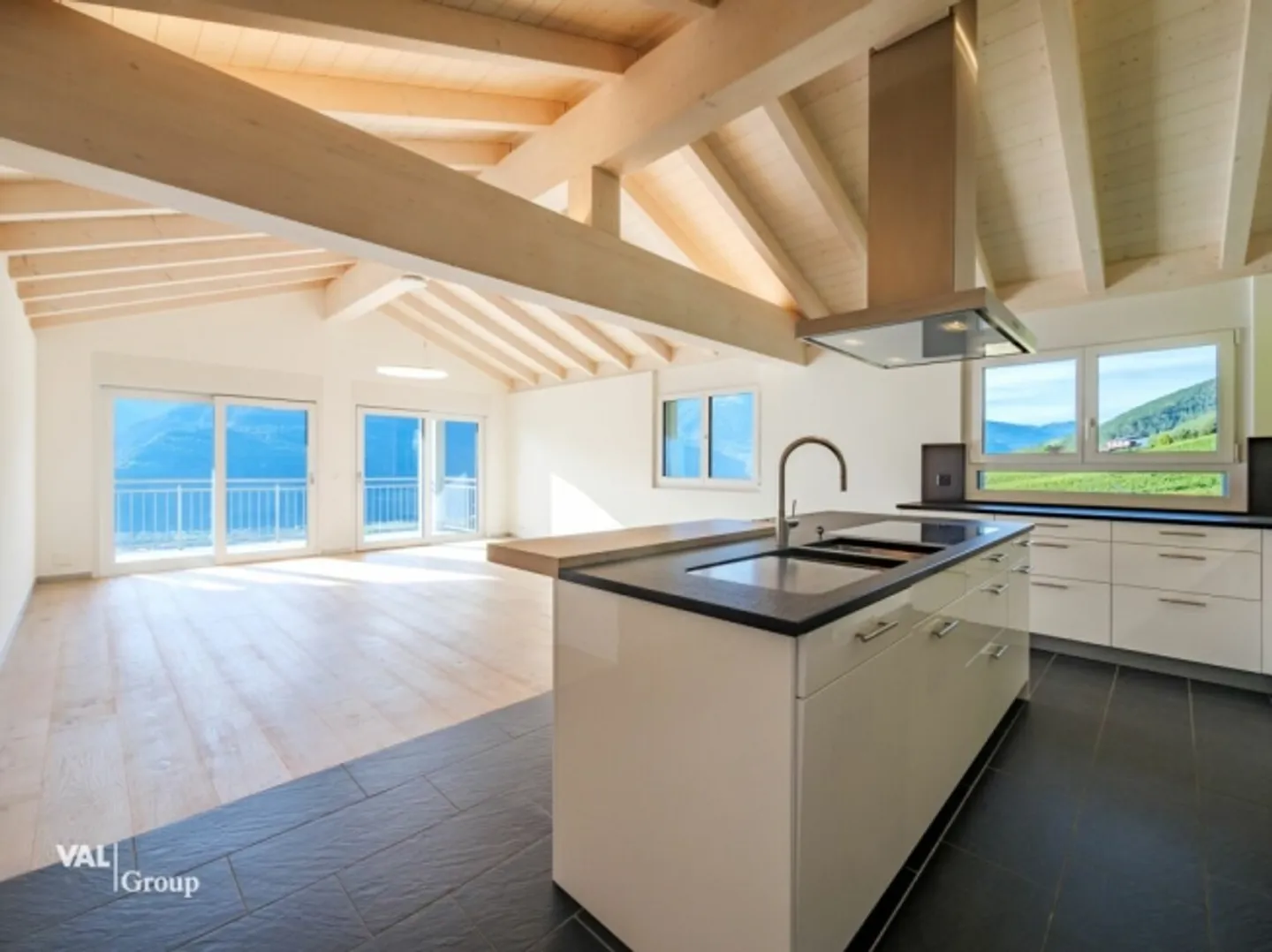 Apartment for sale - Photo 1 of 13