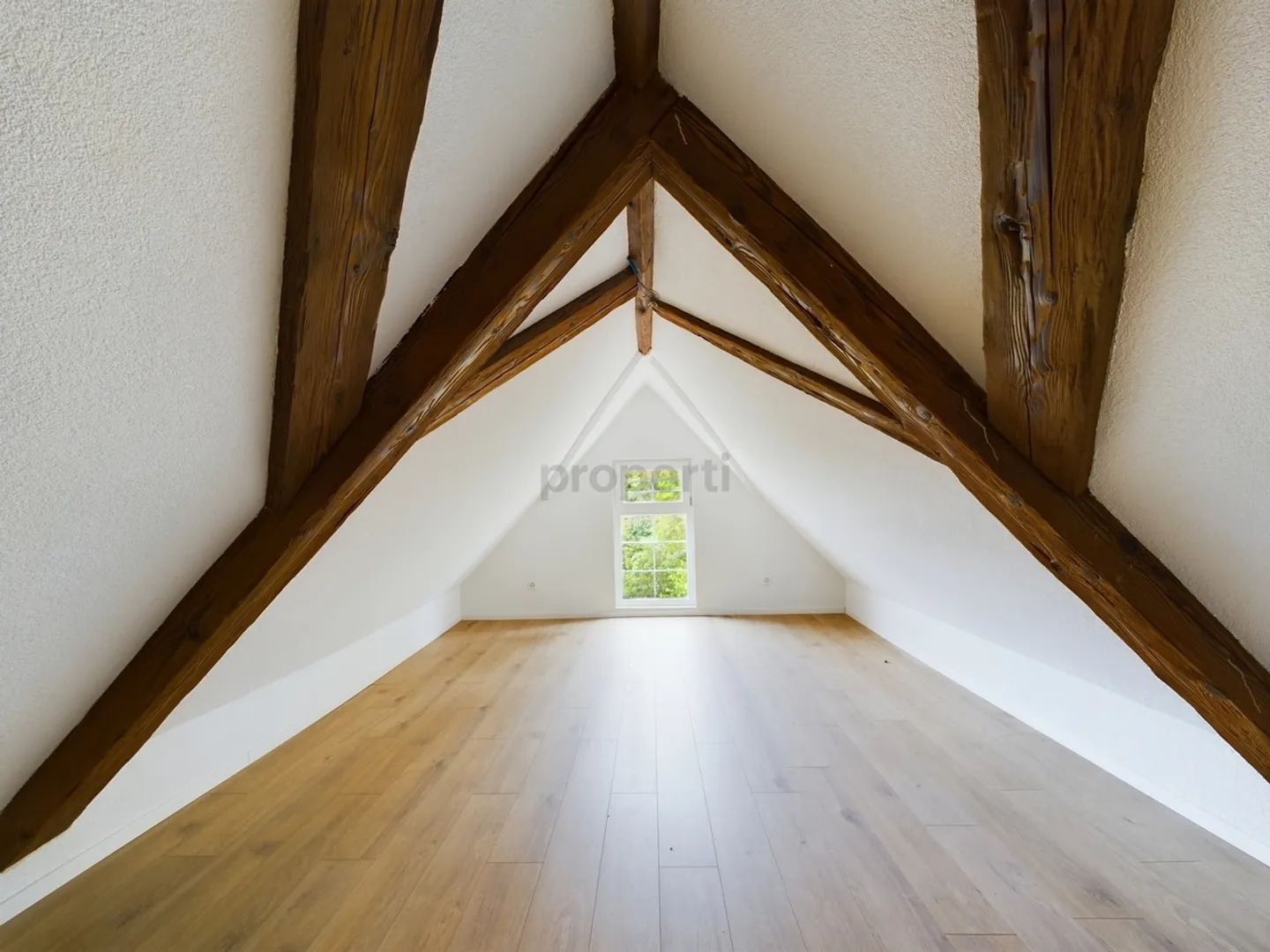 Attractive multi-family house with a gross yield of 5% - Photo 5 of 11