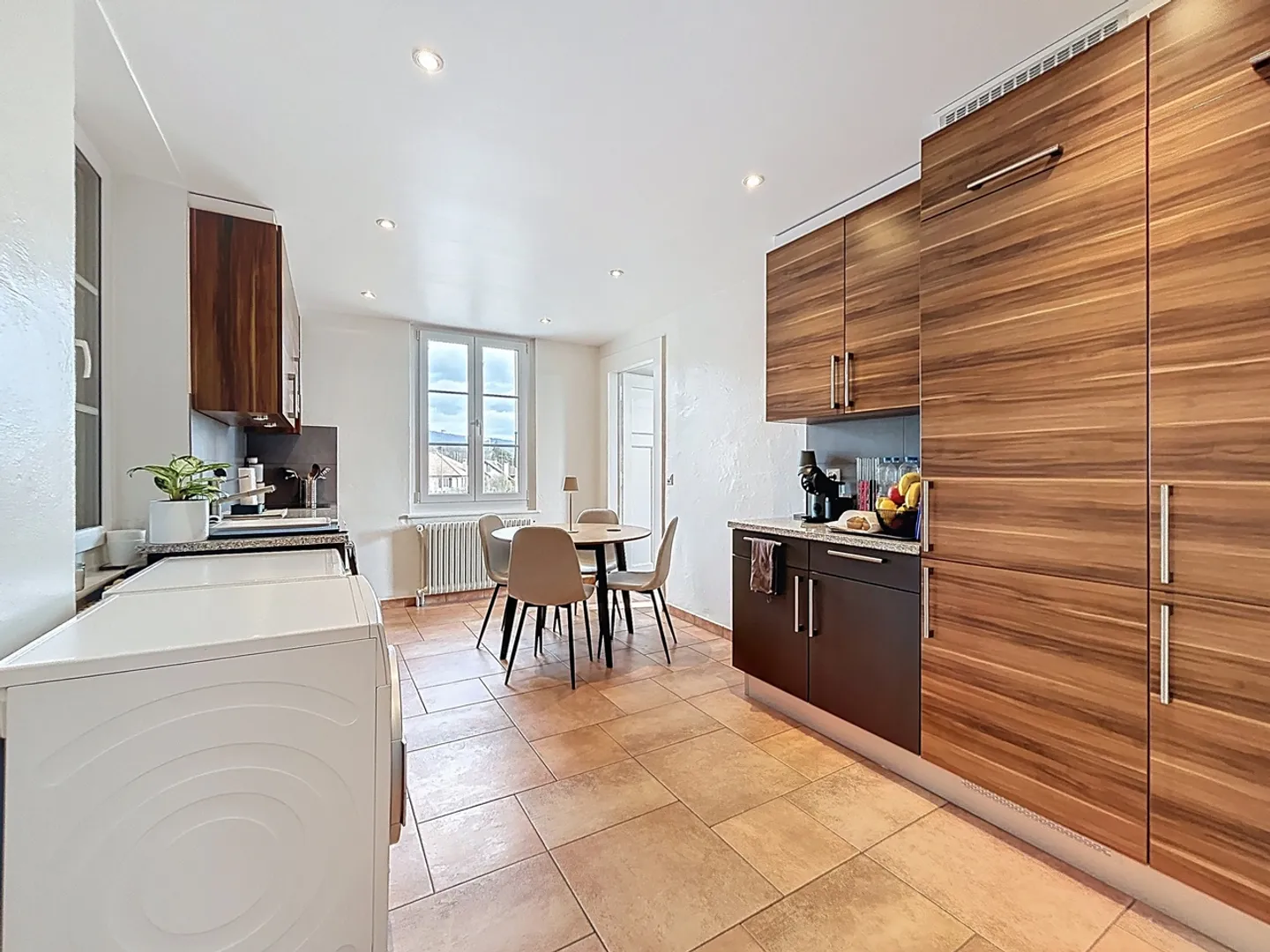 Casa di due abitazioni - Foto 3 di 12