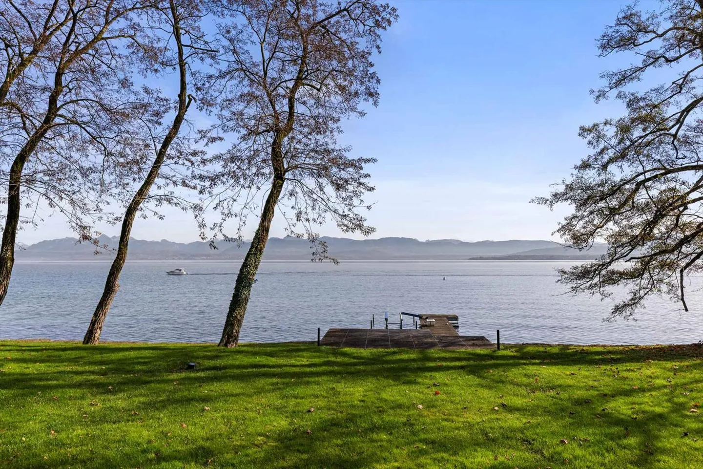 Proprietà eccezionale a piedi nell'acqua - Foto 1 di 13