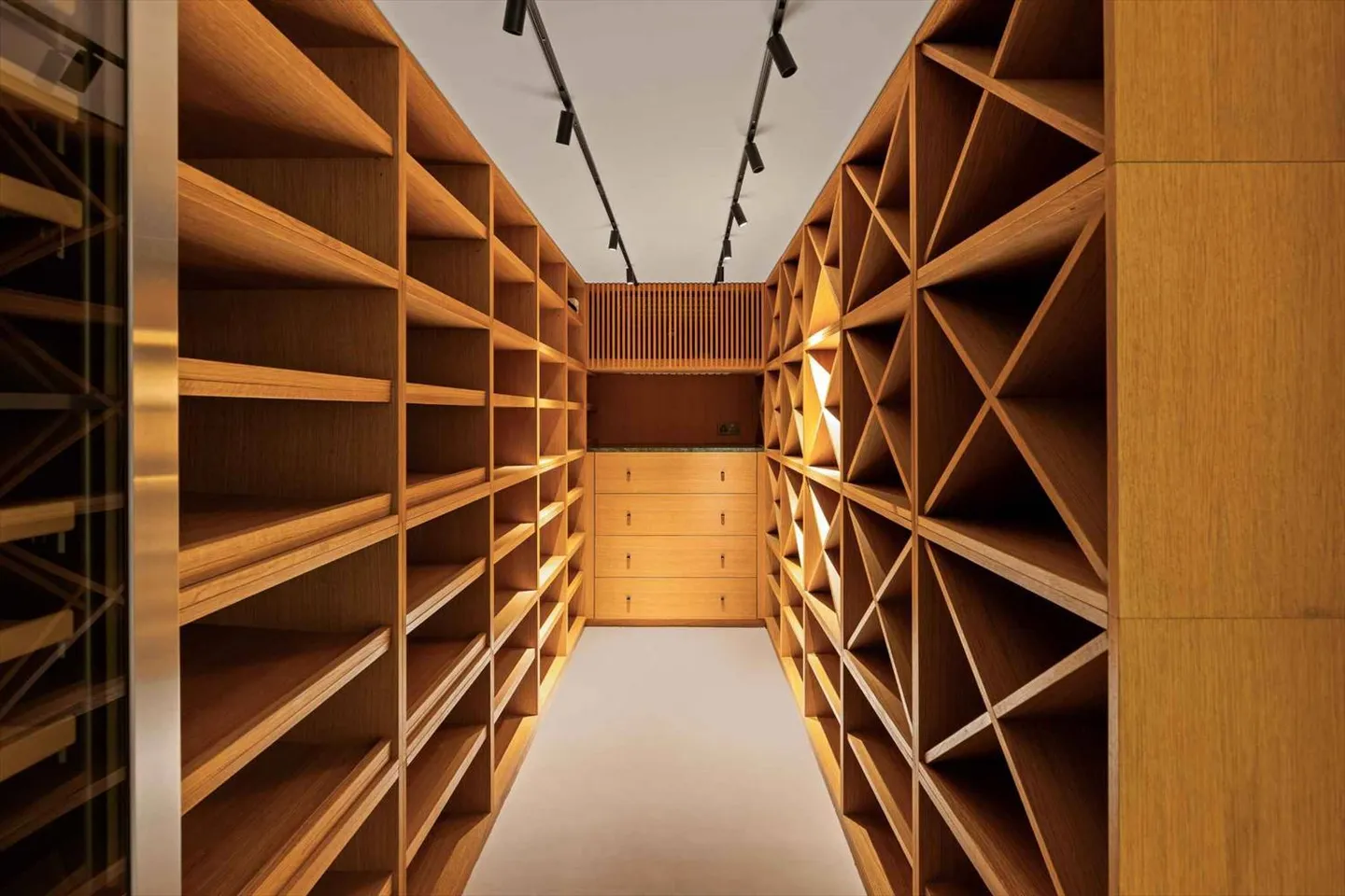 Proprietà eccezionale a piedi nell'acqua - Foto 13 di 13