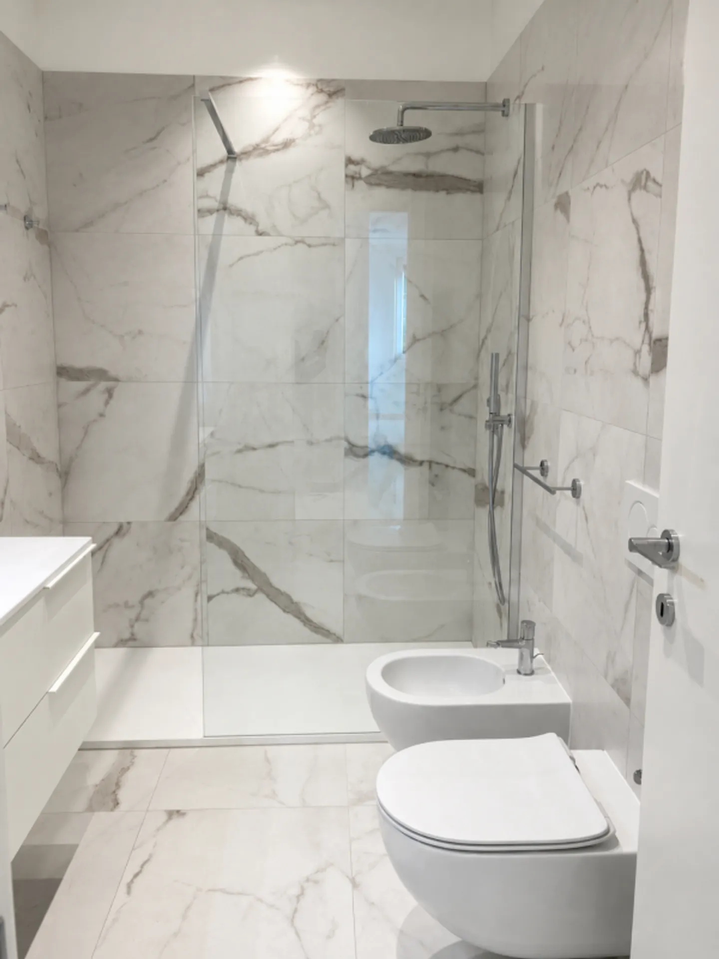 Appartement moderne 2.5 pièces avec galerie - Photo 6 sur 9