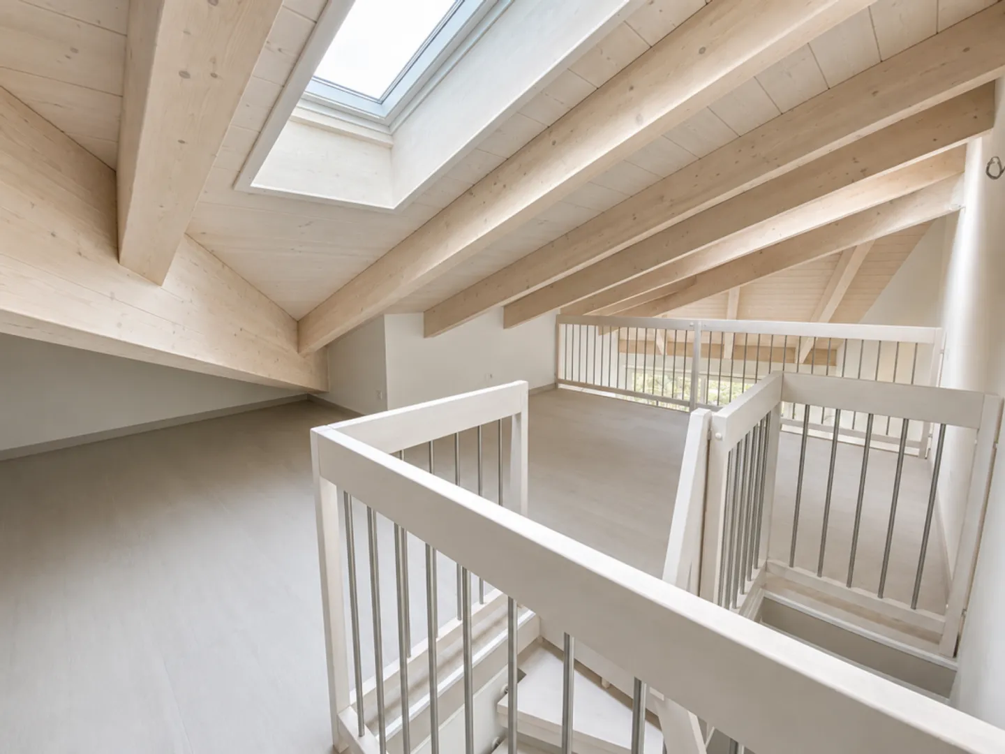 Appartement moderne 2.5 pièces avec galerie - Photo 7 sur 9