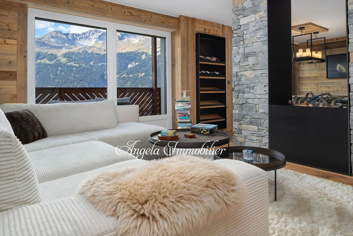 Charming Duplex Apartment - Photo 6 of 27