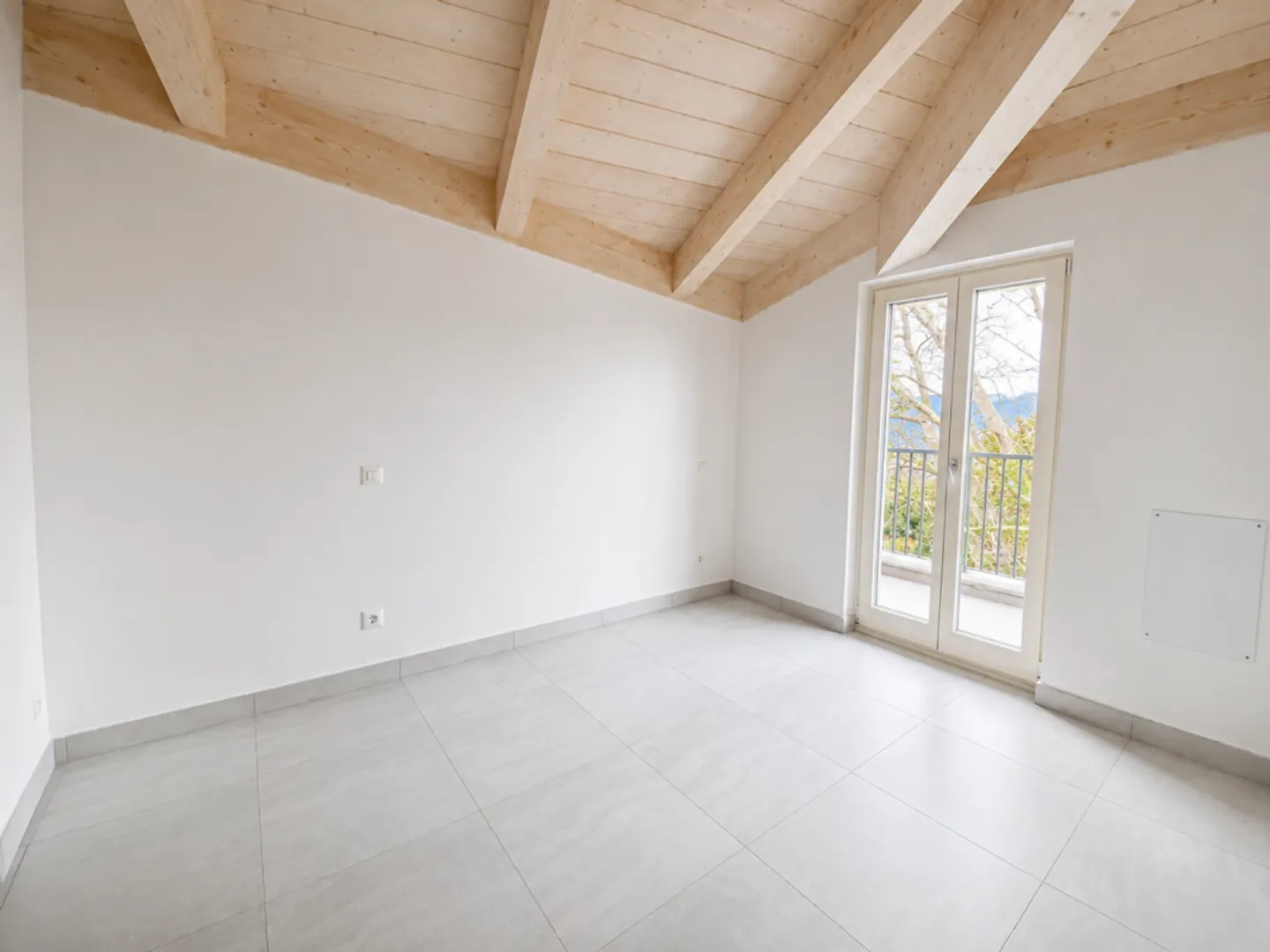 Appartement moderne 2.5 pièces avec galerie - Photo 5 sur 9
