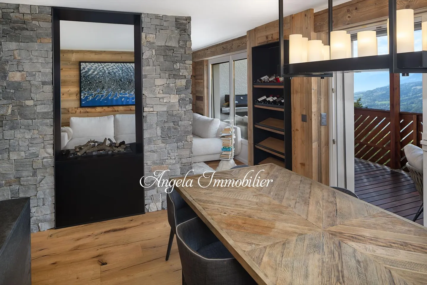 Charming Duplex Apartment - Photo 7 of 27