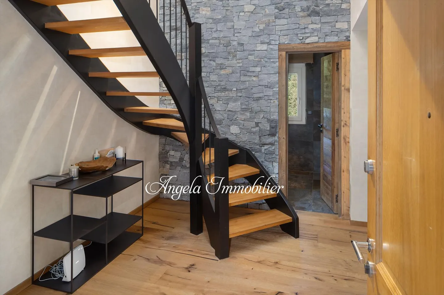 Charming Duplex Apartment - Photo 21 of 27