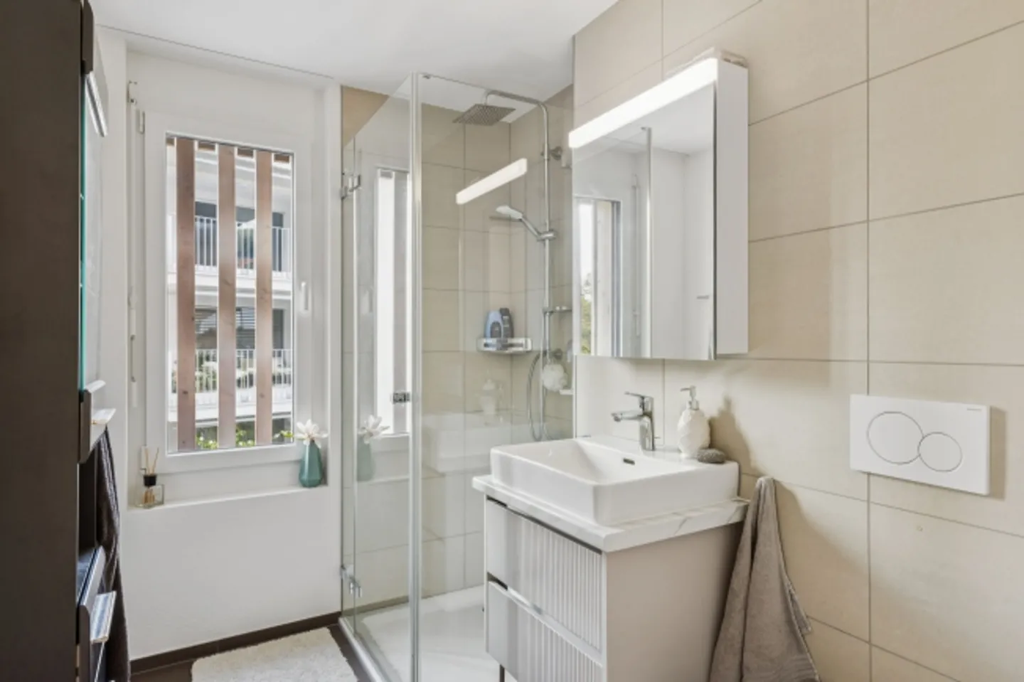 «Exklusive 4.5-Zimmerwohnung mit Balkon und Blick ins Grüne» - Foto 12 von 13